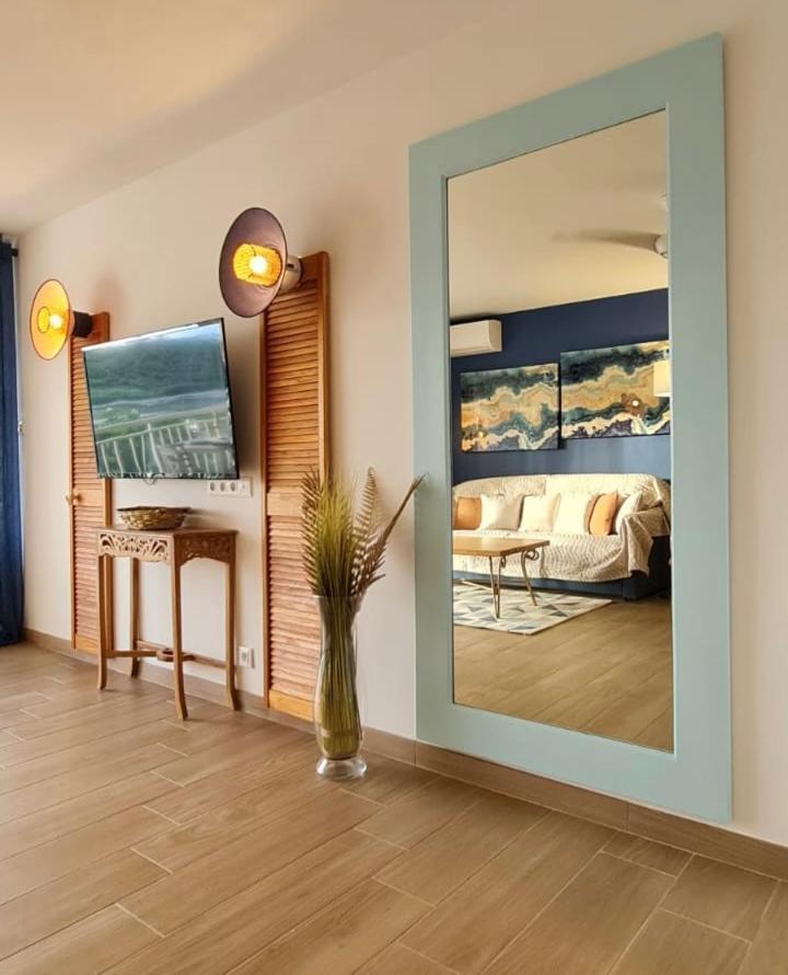 Charm And Sea, Large Studio Designed By Architect Cul de Sac Bagian luar foto