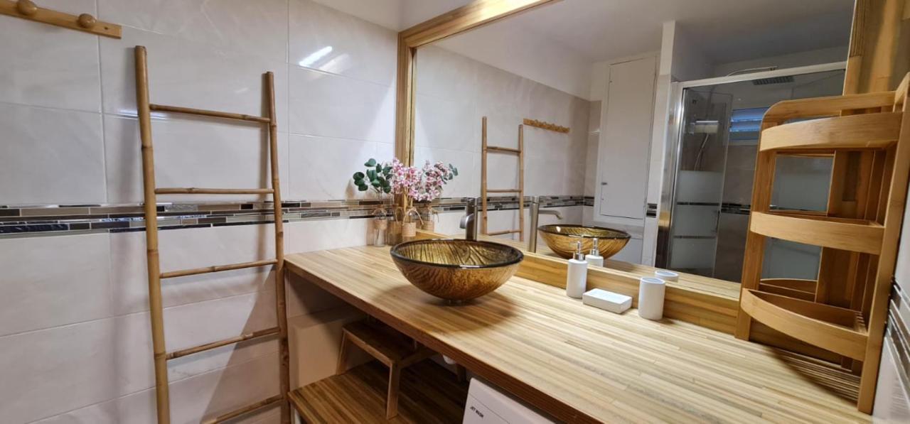 Charm And Sea, Large Studio Designed By Architect Cul de Sac Bagian luar foto
